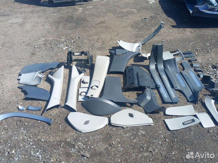 Пластик салона Субару трибека 2008г.в 3.6