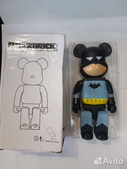 Коллекционная игрушка Bearbrick Batman 28см