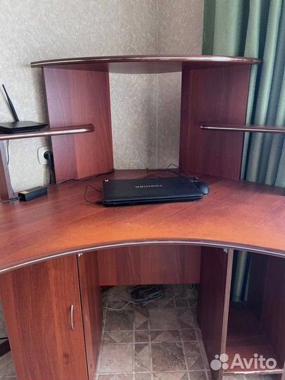 Компьютерный стол