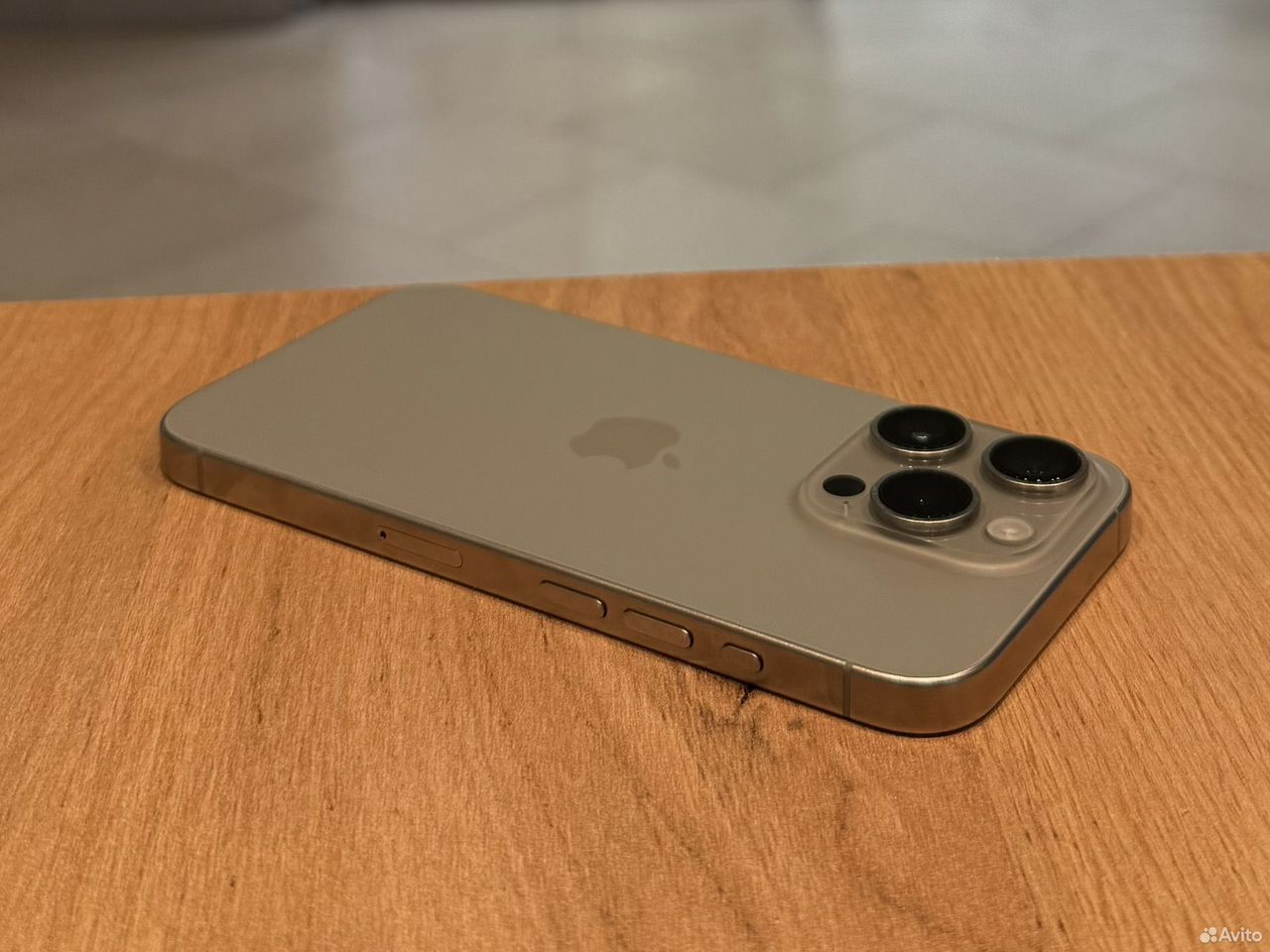 iPhone 15 Pro, 256 ГБ, SIM + eSIM