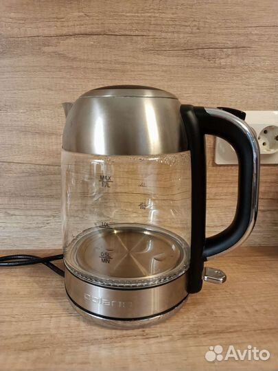 Чайник электрический polaris