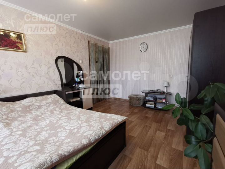 4-к. квартира, 87,2 м², 5/5 эт.