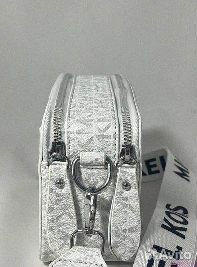 Сумка Michael Kors: chic через плечо