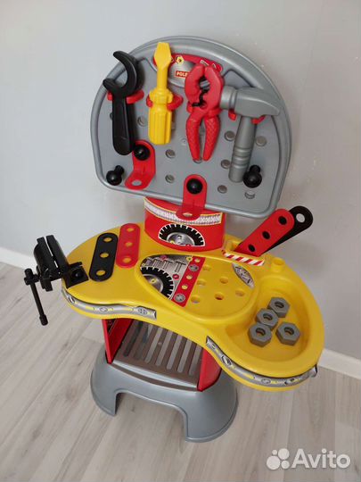 Детский набор инструментов. Мастерская верстак