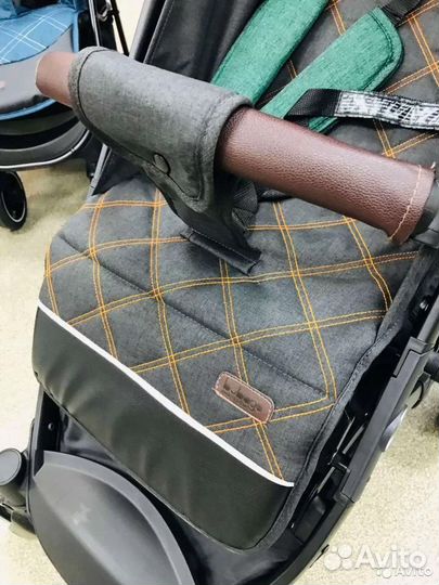 Коляска прогулочная новая