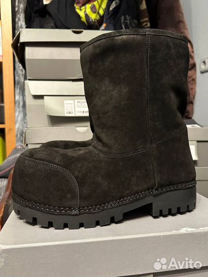 В наличии Balenciaga Alaska fur boots