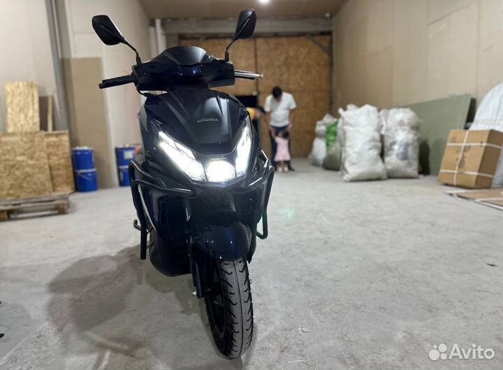 Новый скутер vento pcx 150(49cc) replica honda pcx
