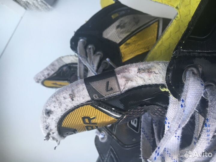 Хоккейные коньки bauer