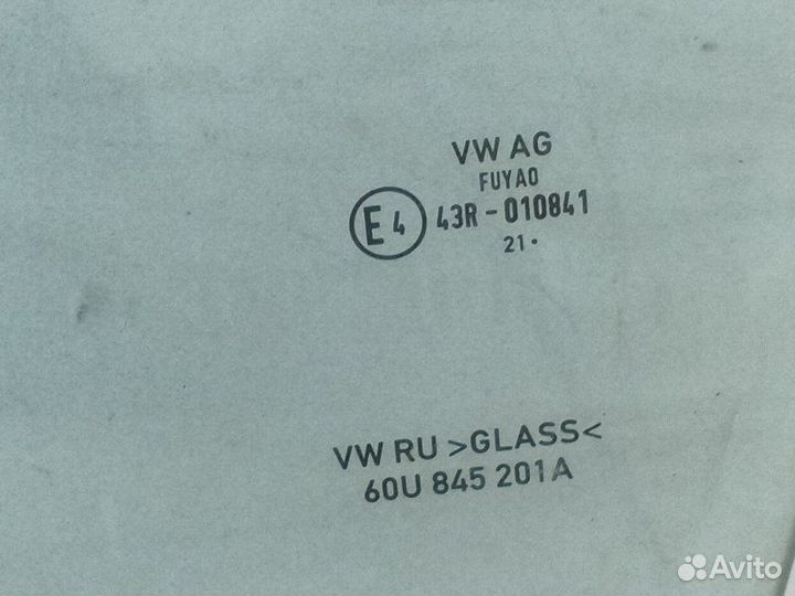 Стекло двери переднее левое Skoda Rapid CWV 2021