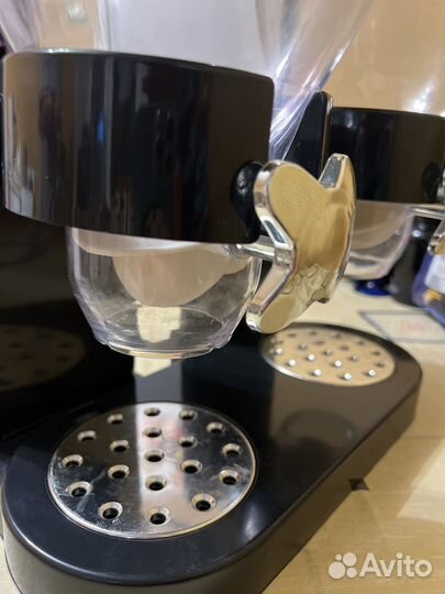 Диспенсер для сыпучих продуктов