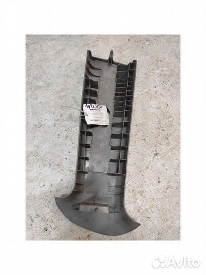 Накладка стойки лобового стекла MR456018HA