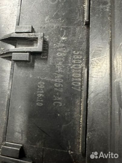 Блок предохранителей Ford Focus