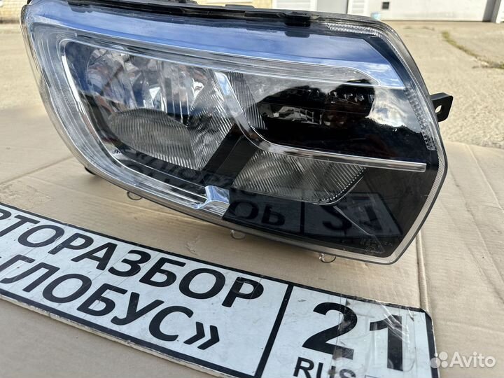 Фара правая Renault Logan 2 2019