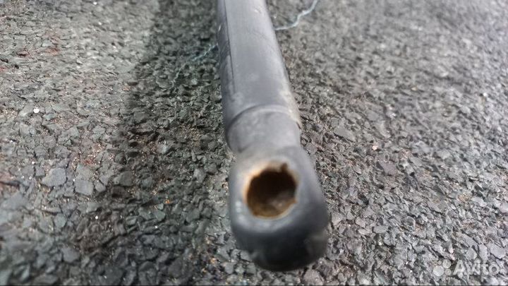 Амортизатор багажника Land Rover Freelander 2 2.2L