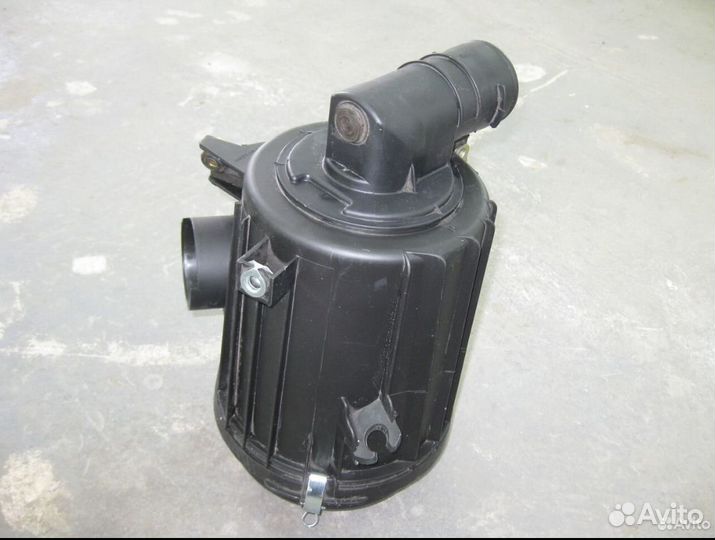 Корпус воздушного фильтра Toyota heis