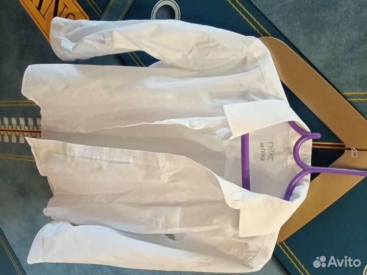 Школьная рубашка для мальчика фирмы Next