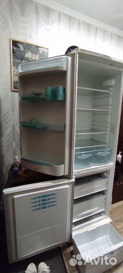 Двухкамерный холодильник stinol