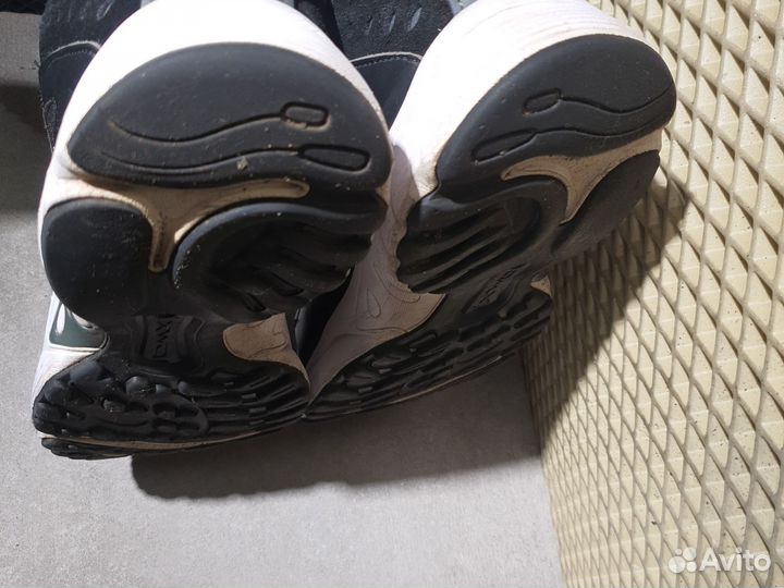 Кроссовки Reebok размер 43