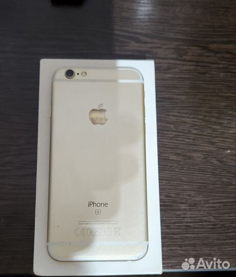 Телефон iPhone 6s