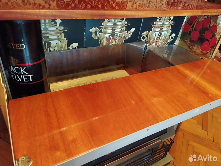 Электрокамин с баром для дачн.уютного интерьера