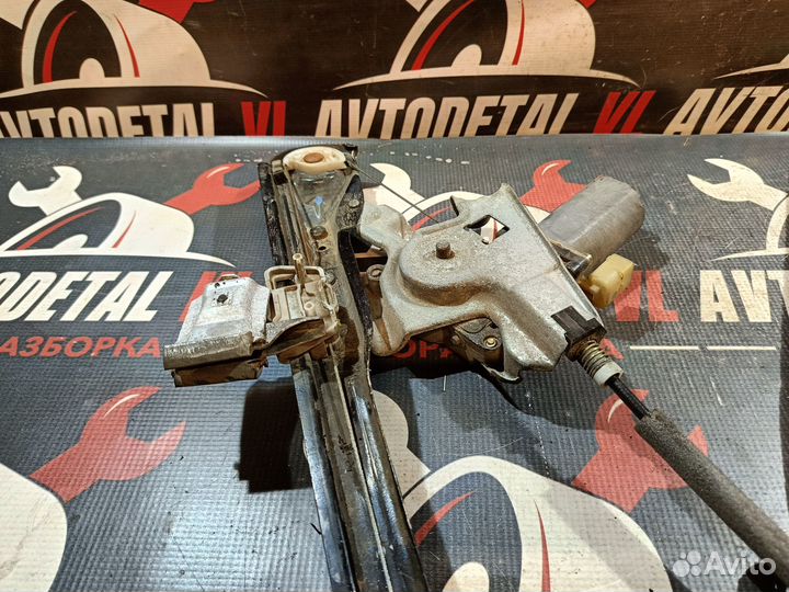 Стеклоподъемник передний Ford Focus 1