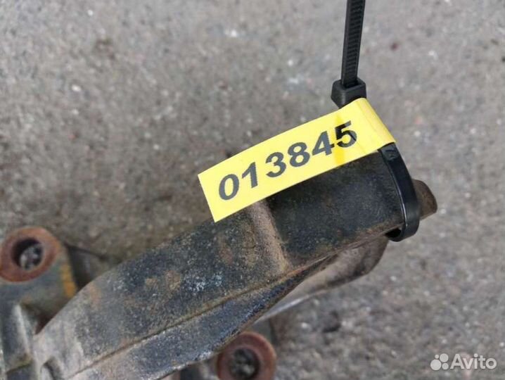 Кронштейн полуоси Renault Laguna 2 133511