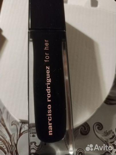 Narciso rodriguez for her