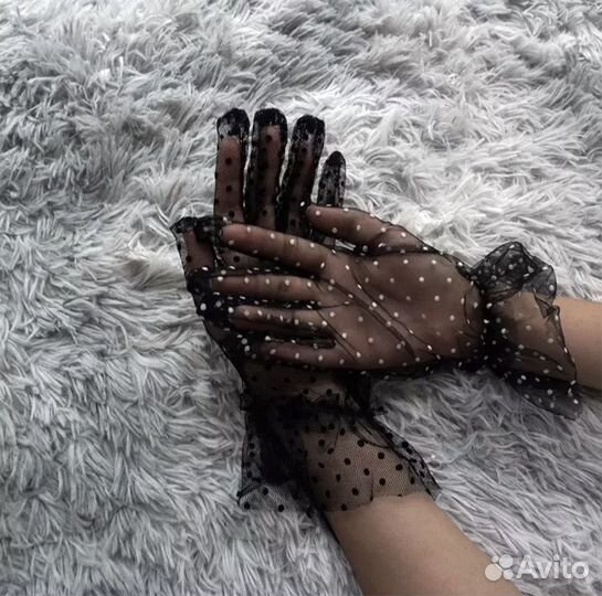 Перчатки полупрозрачные короткие (2 пары)