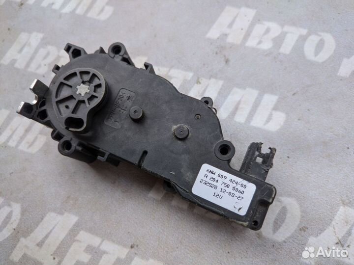 Активатор замка багажника Mercedes X204 2008