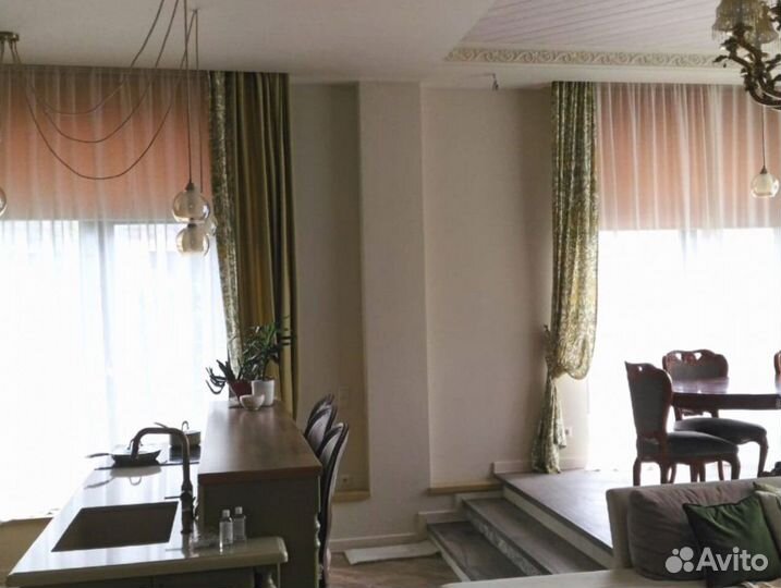 Рулонные шторы с Алисой на заказ