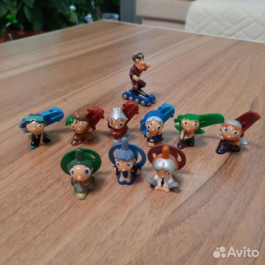 Игрушки из киндер сюрприза