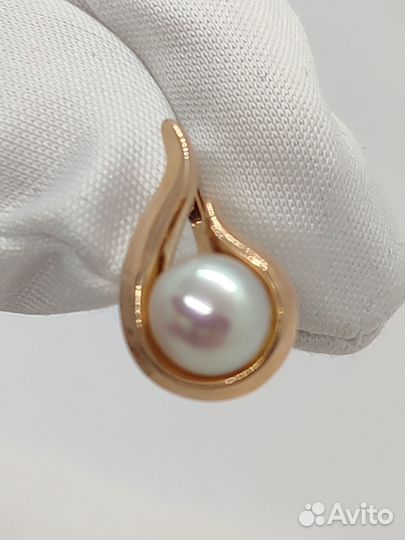 Золотые серьги с камнем