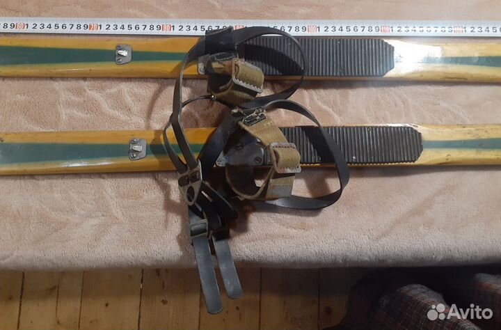 Взрослые и детские лыжи СССР с палками