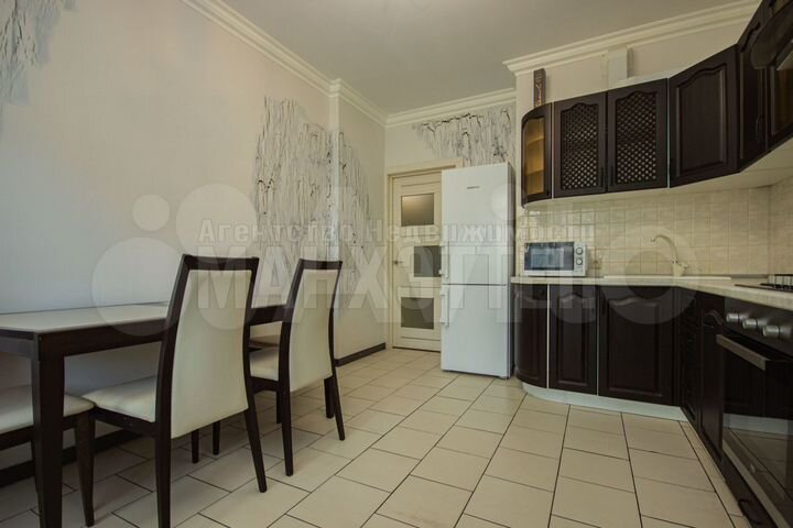 2-к. квартира, 72,8 м², 4/7 эт.