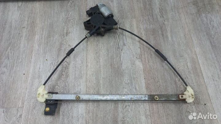 Стеклоподъемник передний правый Mazda 6 GG 2006
