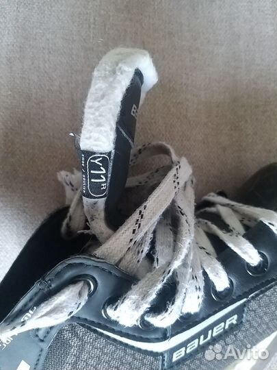 Хоккейные коньки bauer Y11r