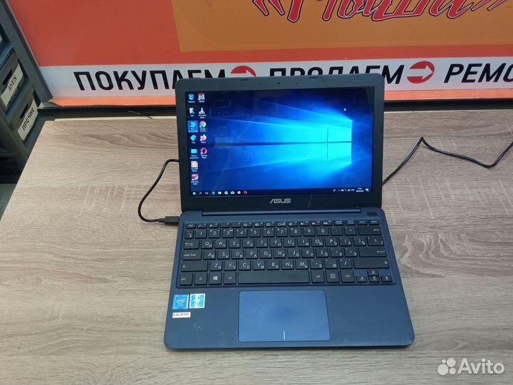 Отличный Ноутбук Asus для офисных программ