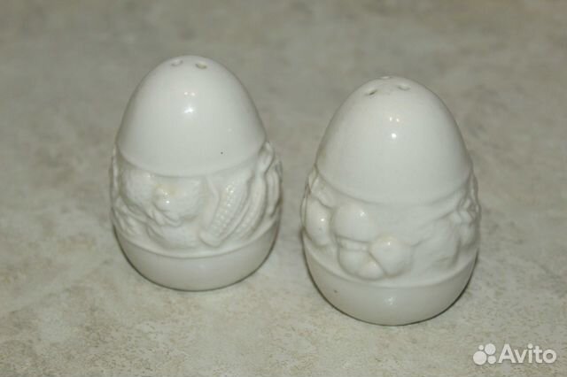 Солонка и перечница. Яйцо