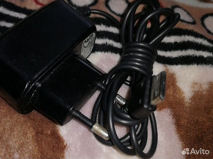 Зарядное устройство