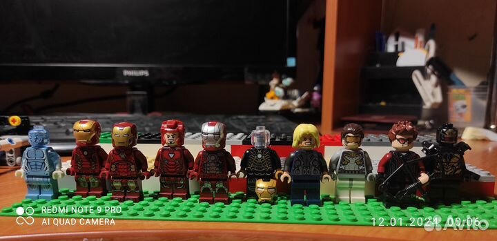 Минифигурки Marvel