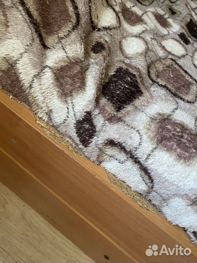 Двухъярусная кровать