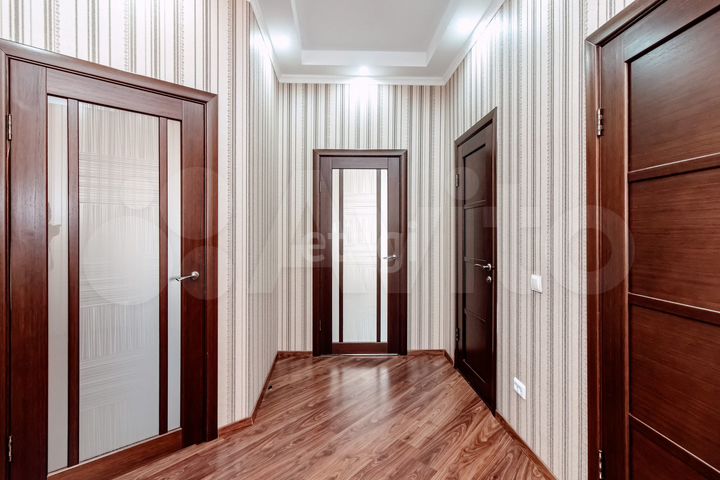 2-к. квартира, 87,6 м², 2/5 эт.