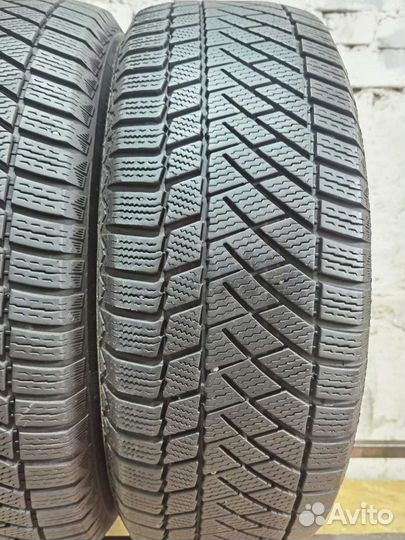 Continental ContiVikingContact 6 215/60 R17 99V