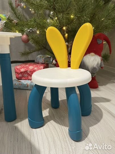 Детский стол и стульчик