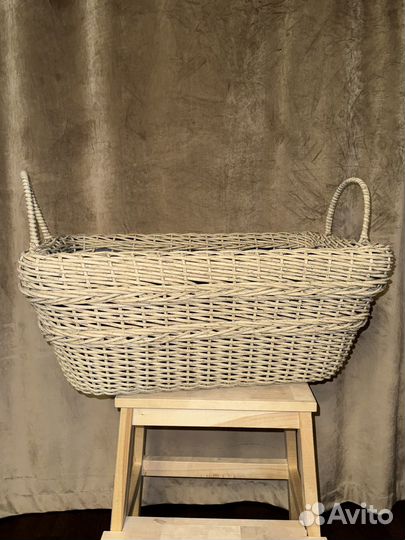 Дровница из ротанга