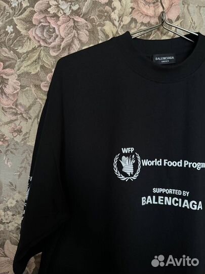 Футболка Balenciaga Оригинал