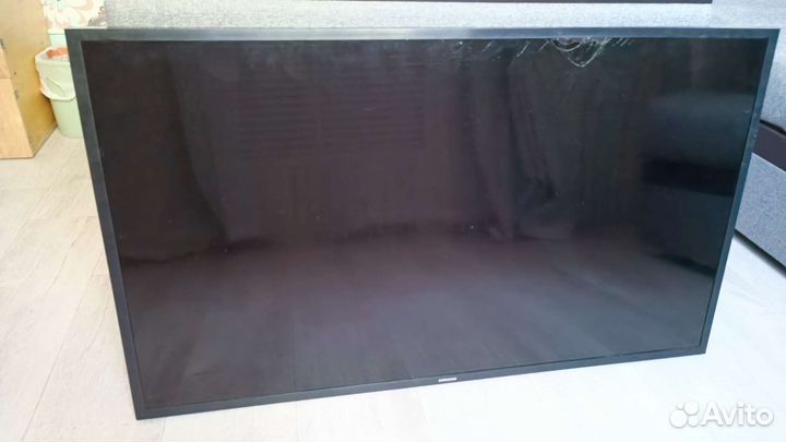Телевизор Samsung 43