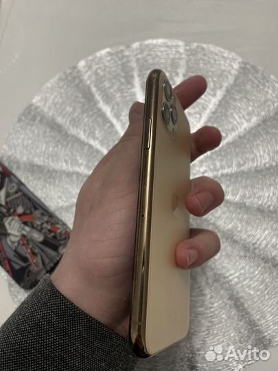 iPhone 11 Pro, 64 ГБ