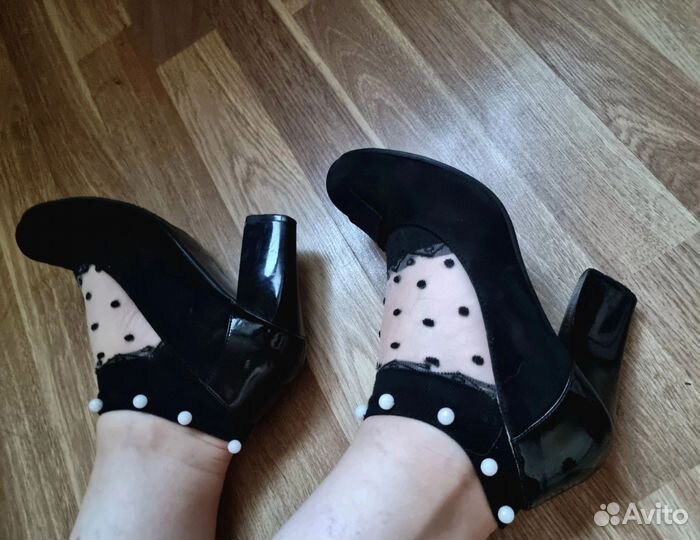 Туфли и кеды пакетом