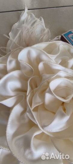 Декоративный цветок на жакет или платье